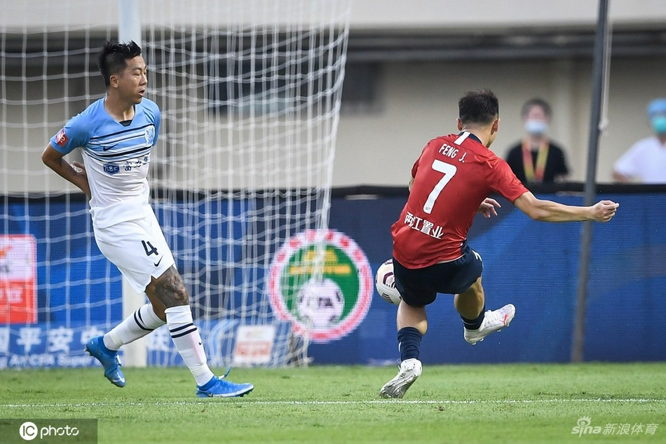 [中超]重庆两江竞技4-0广州城
