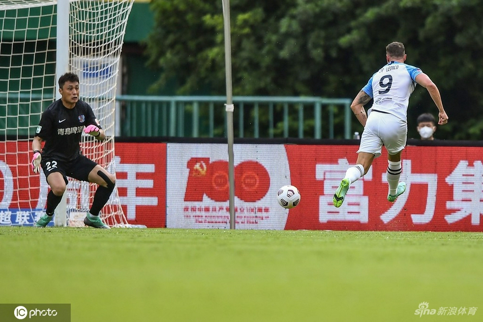 [中超]广州城4-2青岛队