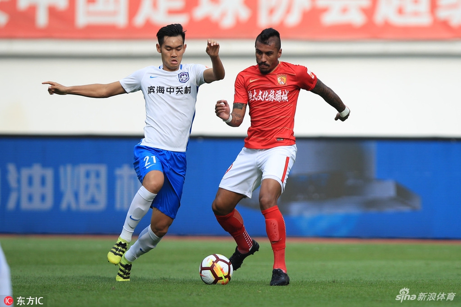 保利尼奥、赵英杰