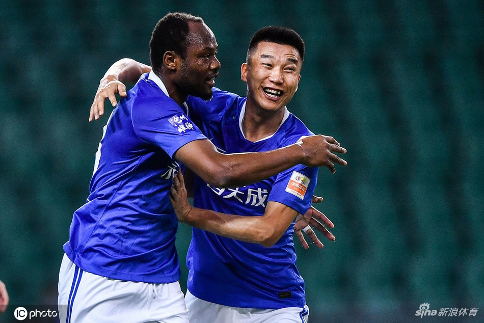 [中超]重庆两江竞技2-2沧州雄狮