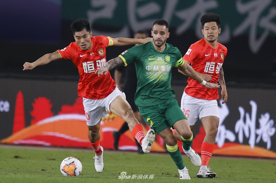 郑智追防奥古斯托