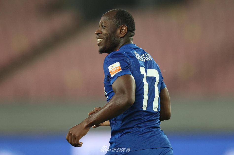 新浪直击武汉队1-3上海申花