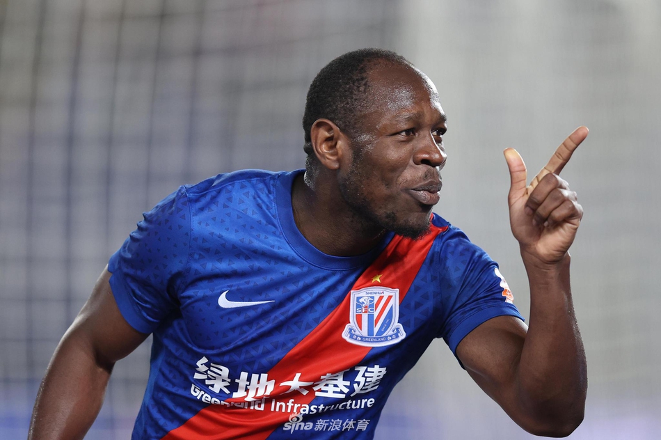 新浪直击武汉队1-3上海申花