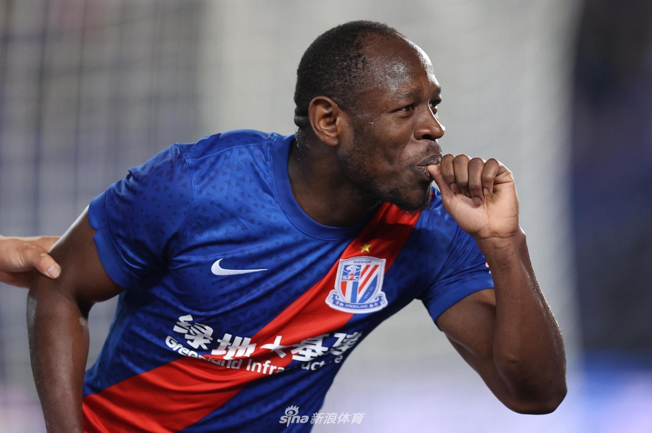 新浪直击武汉队1-3上海申花