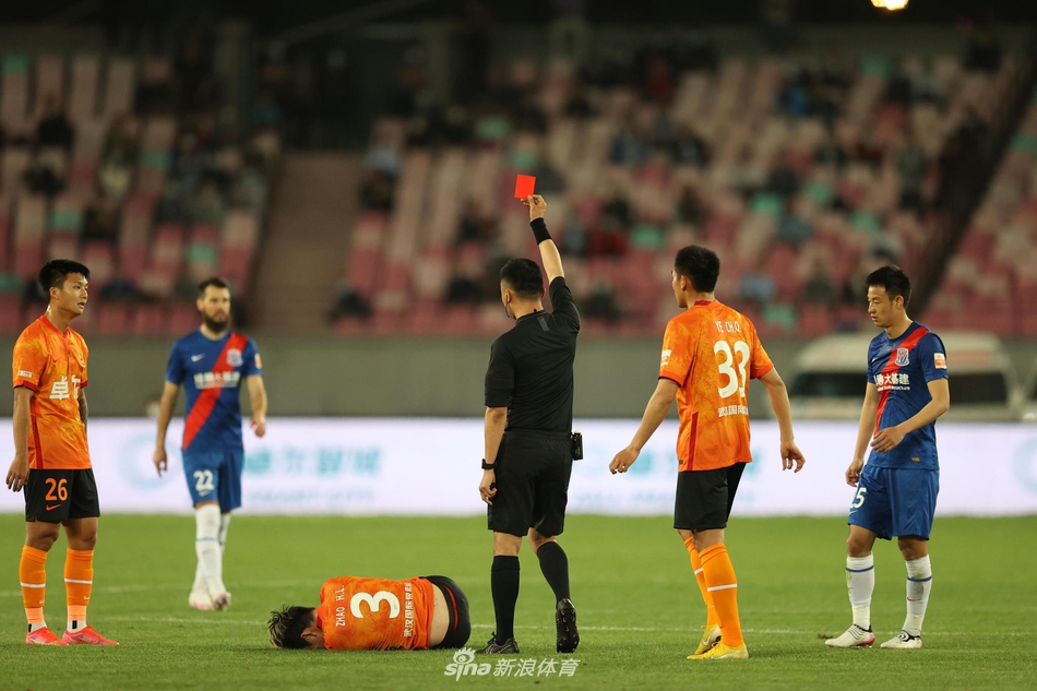 新浪直击武汉队1-3上海申花