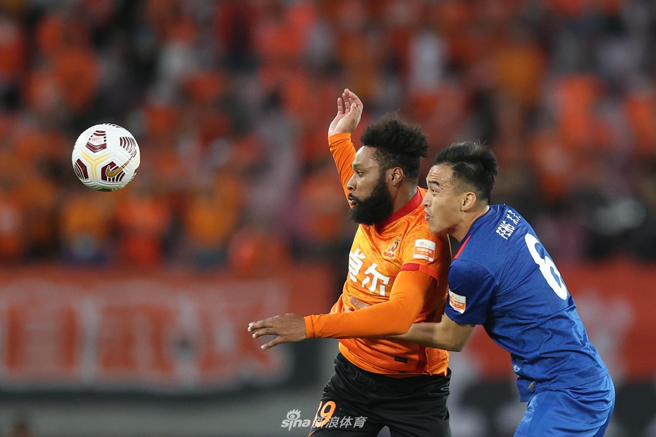 新浪直击武汉队1-3上海申花