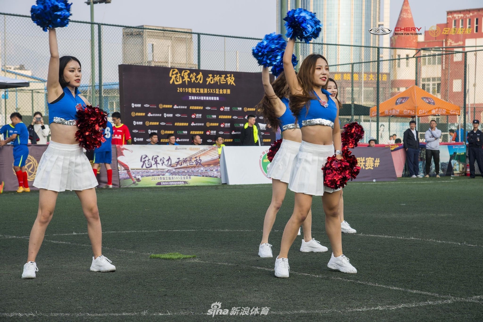 舞动青春!啦啦宝贝热舞闪耀青岛