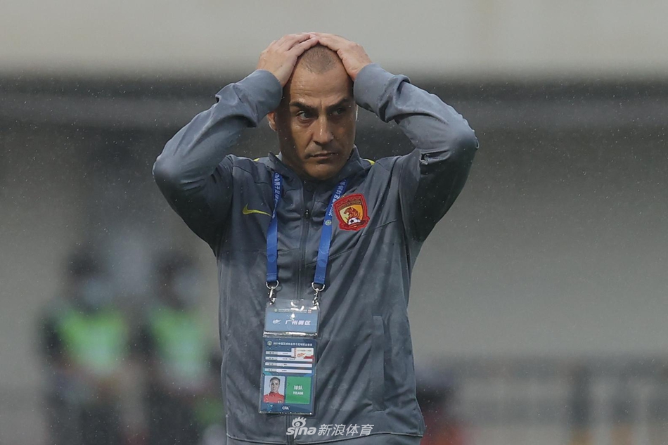 新浪直击山东泰山VS广州队