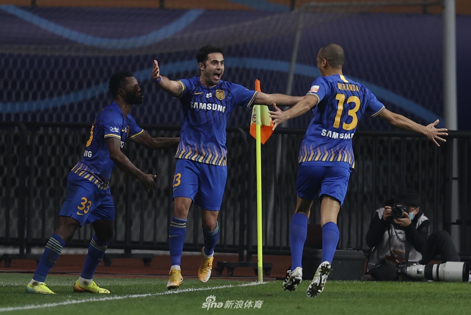 埃德尔首开纪录