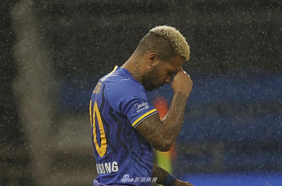 特谢拉赛前祈祷