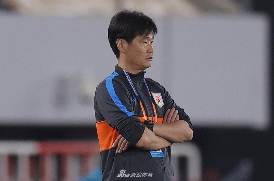 鲁能主帅李霄鹏