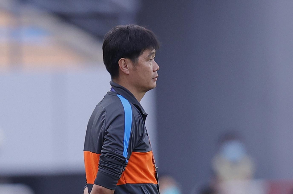 鲁能主帅李霄鹏