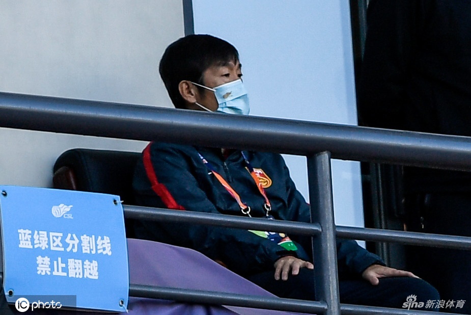 高洪波现场观战