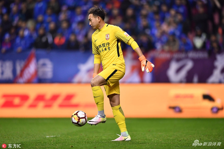 吴亚轲上半场发挥出色