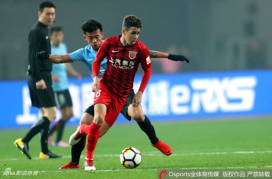 奥斯卡带球突破