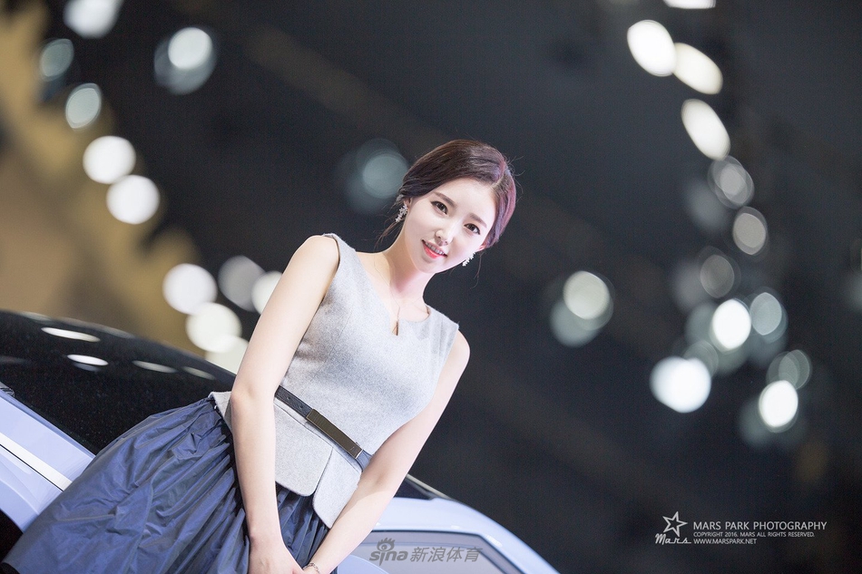 韩国车模金宝拉甜美写真_高清图集_新浪网
