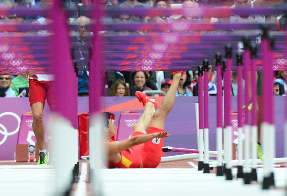 历史上的今天刘翔告别伦敦奥运