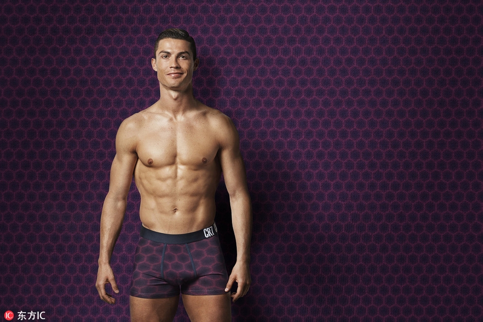 盘点C罗花式内裤秀 迷妹们赶紧来舔屏