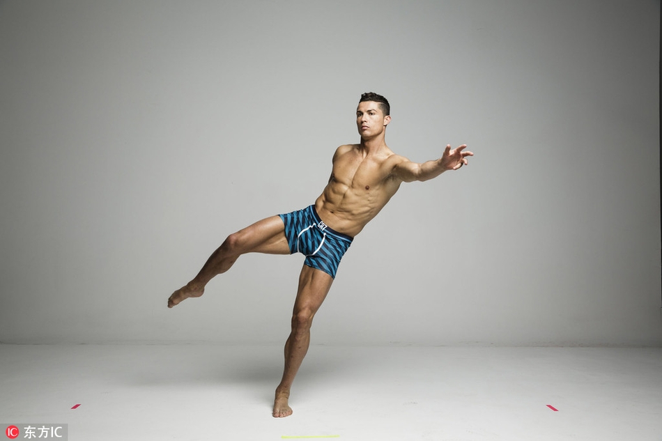 盘点C罗花式内裤秀 迷妹们赶紧来舔屏