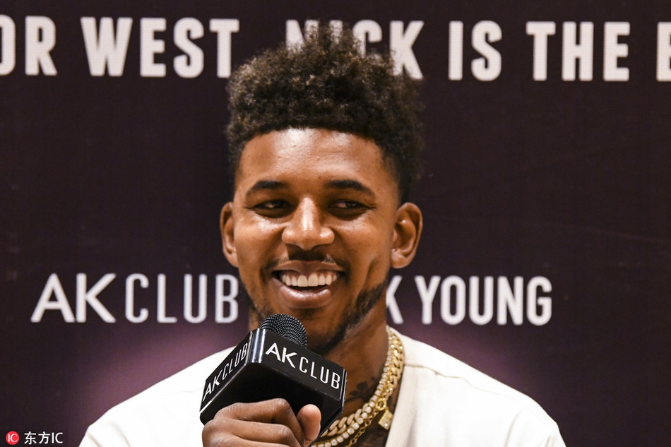 尼克扬中国行又又又贡献表情包