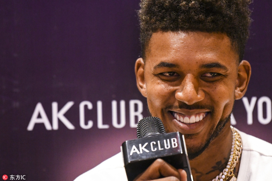 尼克扬中国行又又又贡献表情包