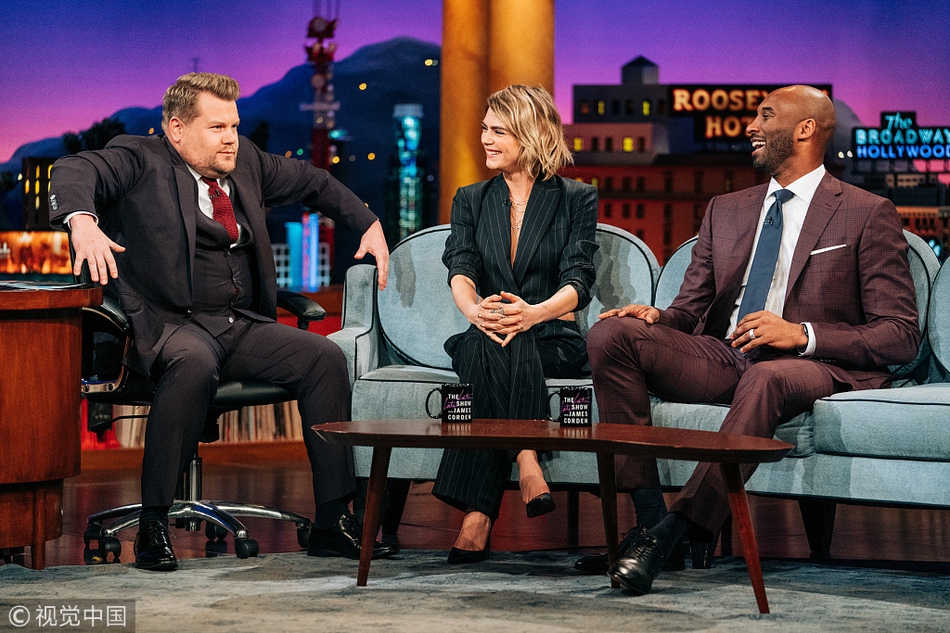 科比参与综艺节目 玩真心话大冒险