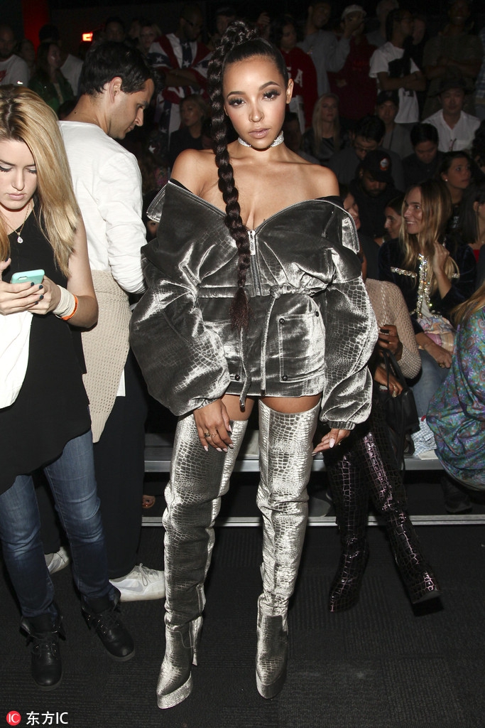 本-西蒙斯深情告白公布恋情