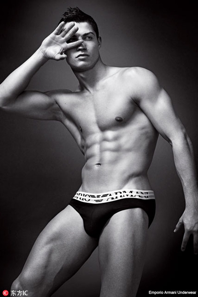 盘点C罗花式内裤秀 迷妹们赶紧来舔屏