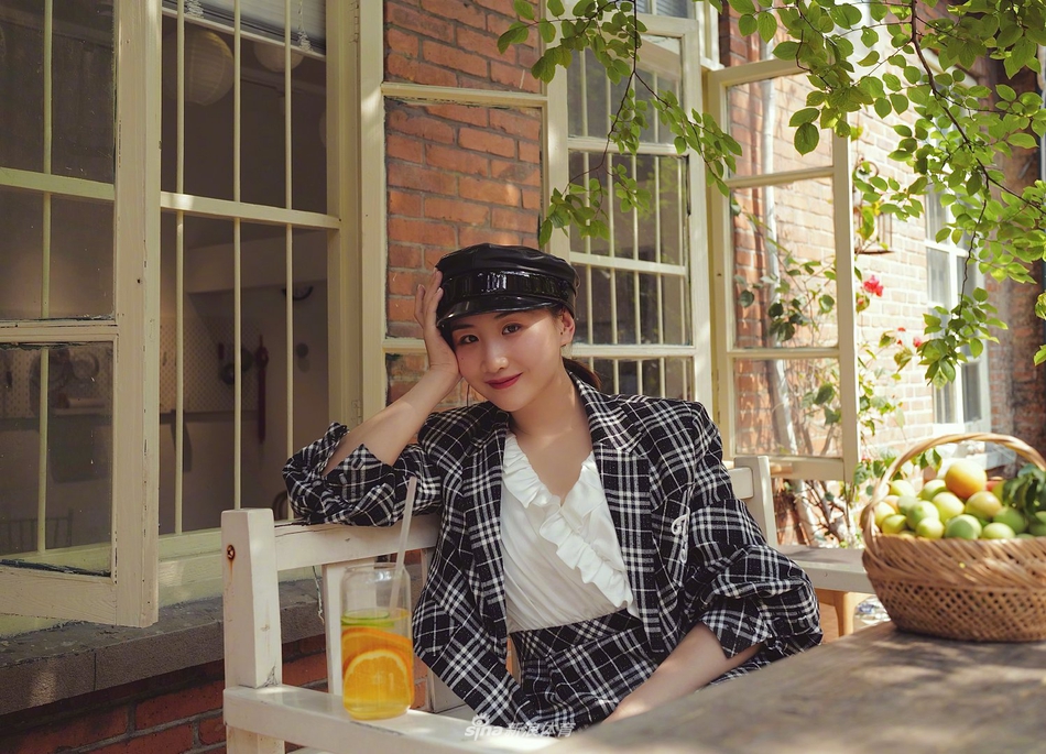 何雯娜时尚大片 高级感十足