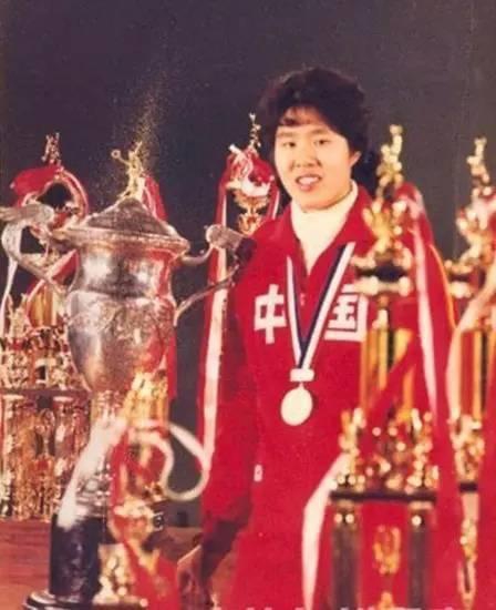 青春不迷茫！回顾郎平老照片