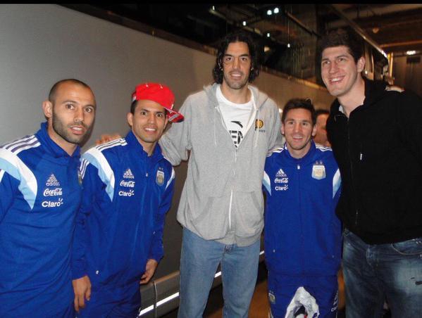 老照片祝斯科拉40岁生日快乐