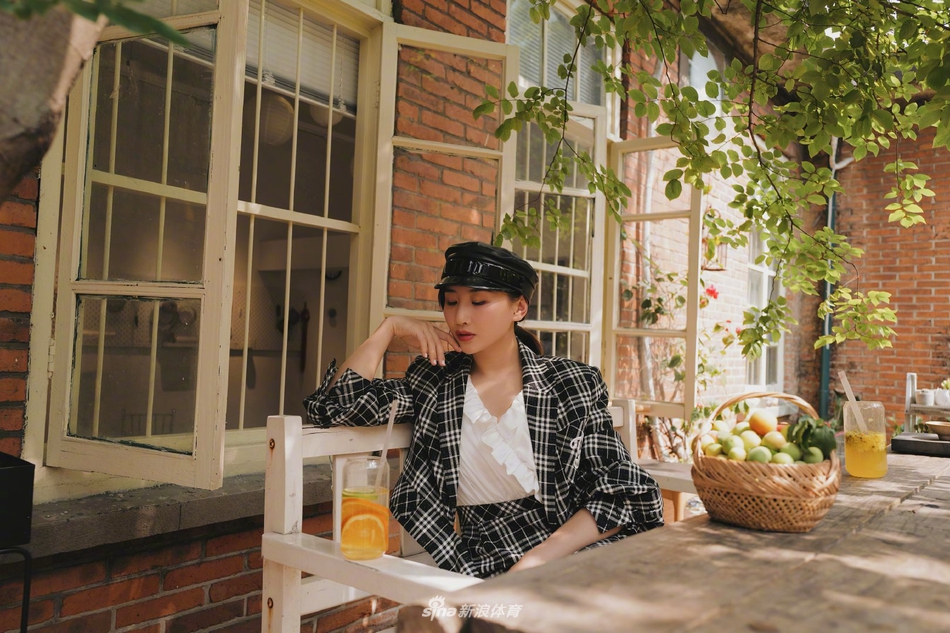 何雯娜时尚大片 高级感十足