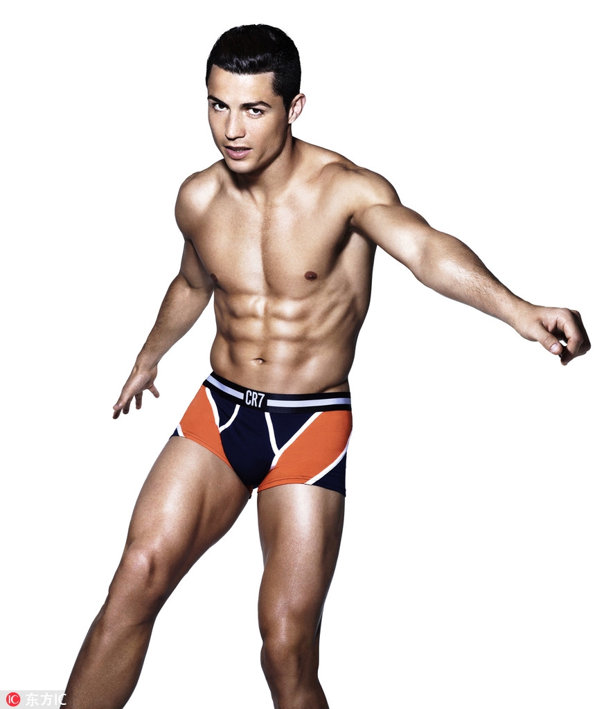 盘点C罗花式内裤秀 迷妹们赶紧来舔屏