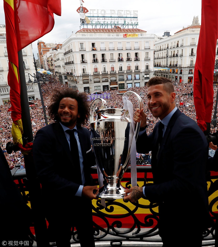 皇马欧冠夺冠举行冠军游行 C罗成为焦点