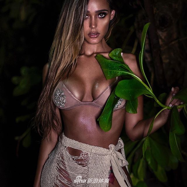 身材超有料！美国辣模只崇拜乔丹一人