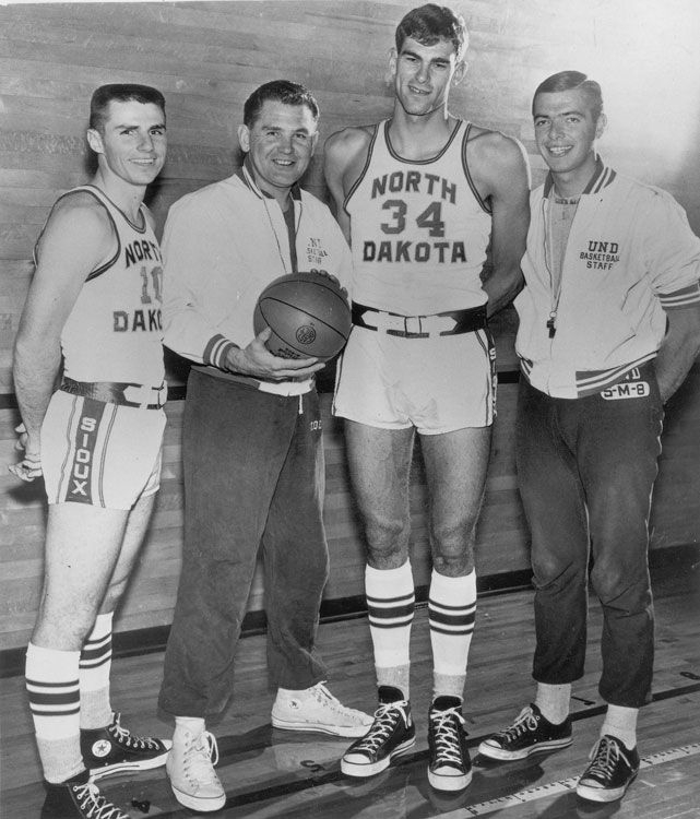 菲尔・杰克逊老照片祝他生日快乐