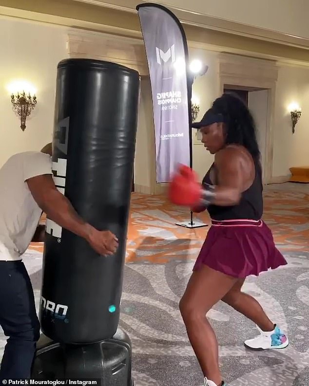 泰森指导小威打拳击