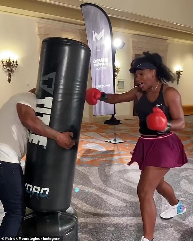 泰森指导小威打拳击