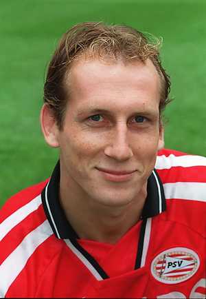 4 / 24 斯塔姆1972年7月17日出生于荷兰.