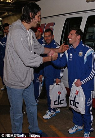 老照片祝斯科拉40岁生日快乐