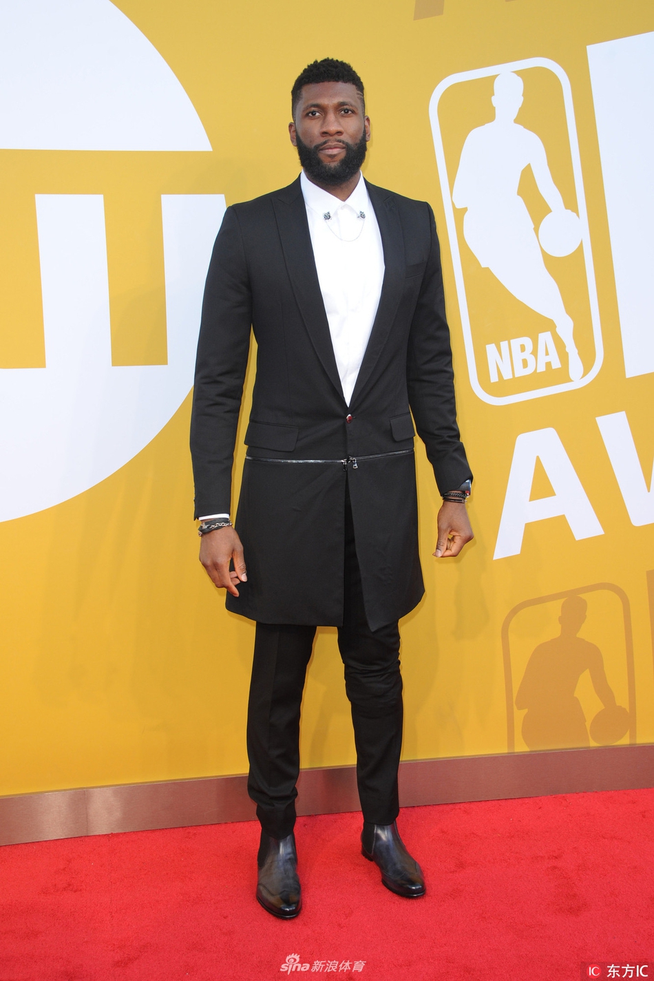 NBA球星告诉你男朋友穿西装的重要性