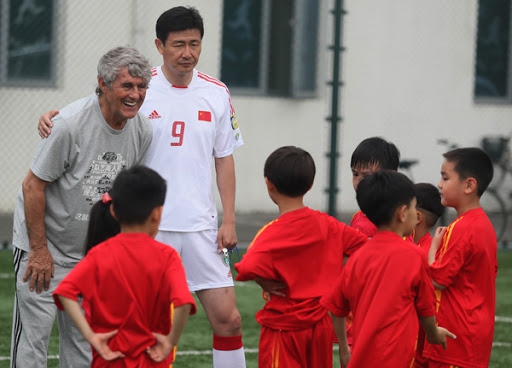 50岁生日！老照片回顾郝海东职业生涯