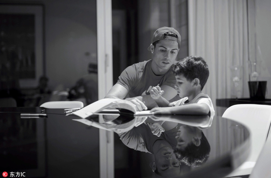 盘点C罗与mini罗的温情时刻