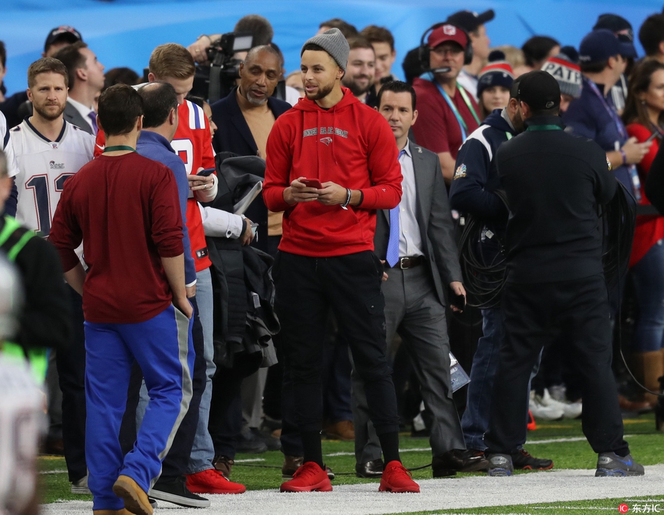 史蒂芬-库里现场观战超级碗