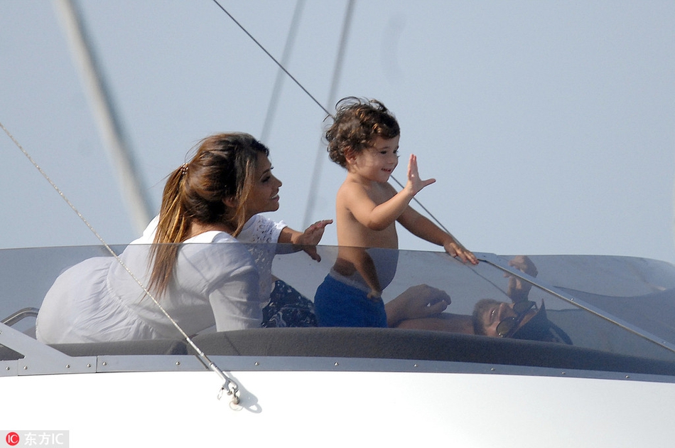 枕边红颜：梅西贤内助安东内拉