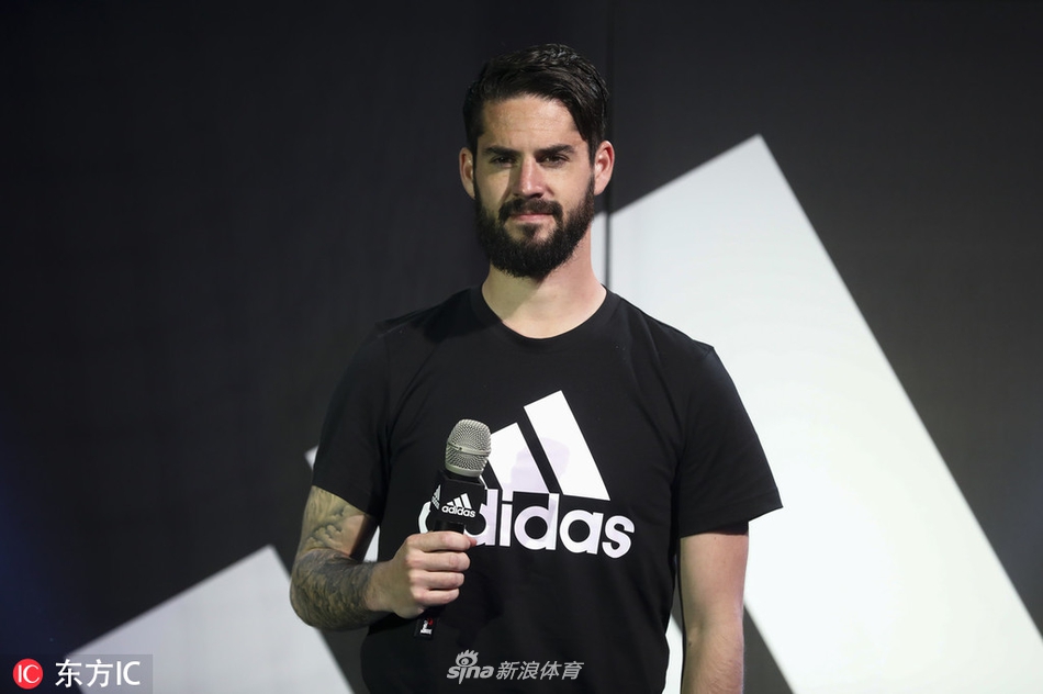 伊斯科参加品牌宣传活动