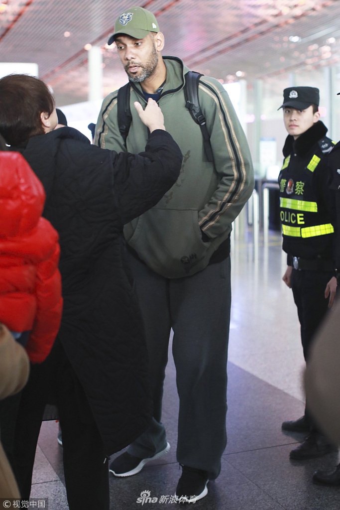 邓肯老大爷现身机场！史上最低调的中国行结束