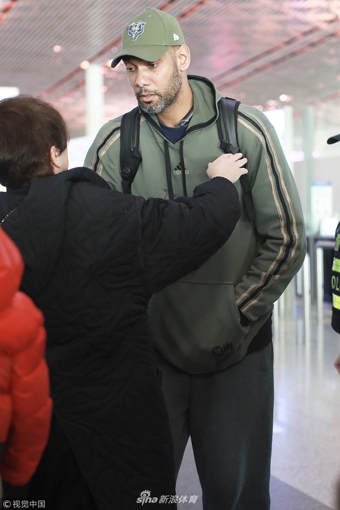 邓肯老大爷现身机场！史上最低调的中国行结束