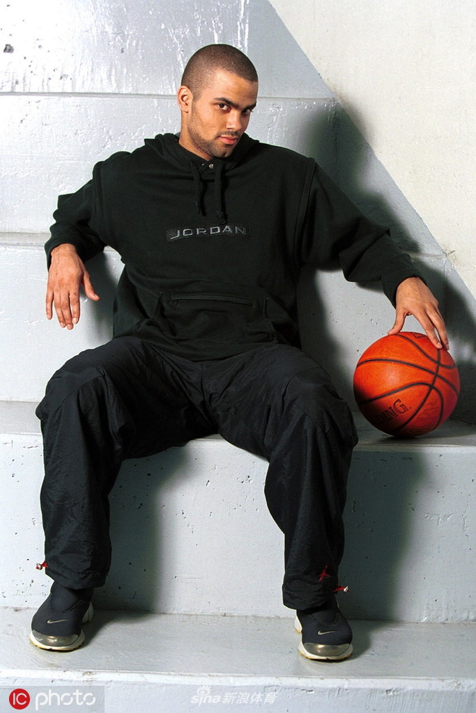 体坛老照片:托尼-帕克