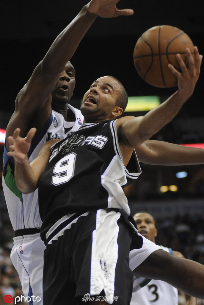 体坛老照片:托尼-帕克